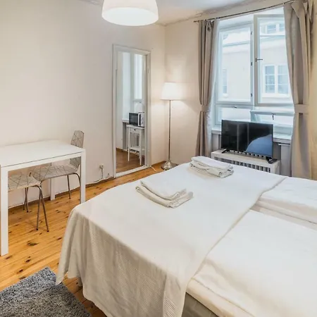 Apartment Kotimaailma - Eerikinkatu 25 *